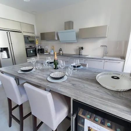 Apartment Alceste - Banane